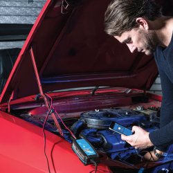 VICTRON 15A Blue Smart IP65 oplader 12V med DC connector