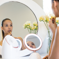 Revlon Ultimate Glow Makeup Spejl