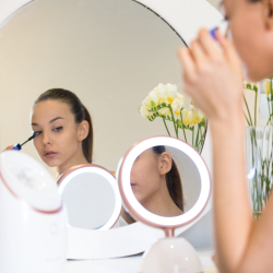 Revlon Ultimate Glow Makeup Spejl