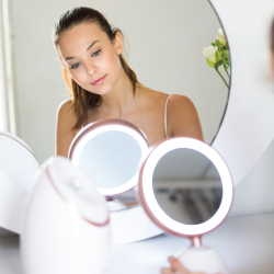 Revlon Ultimate Glow Makeup Spejl