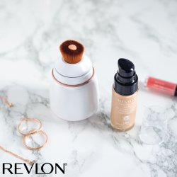 Revlon Ultimate Glow Clean and Make-up Sonic Ansigtsb�rste
